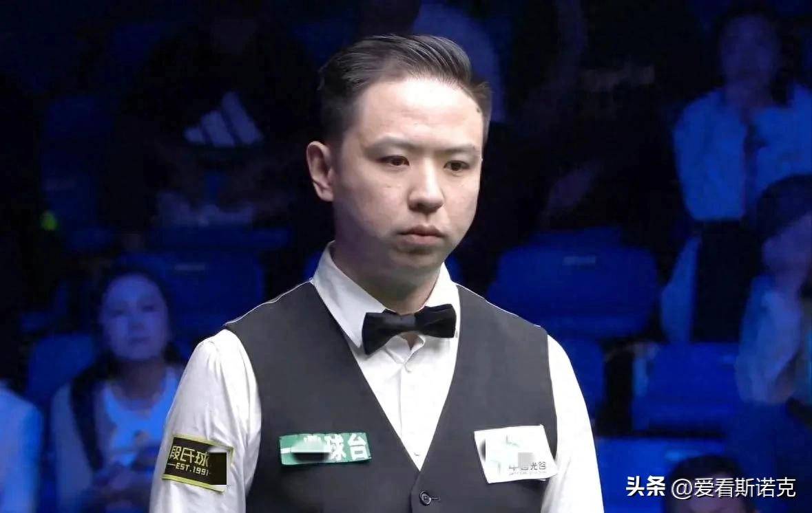 上展现出更 上展现出更