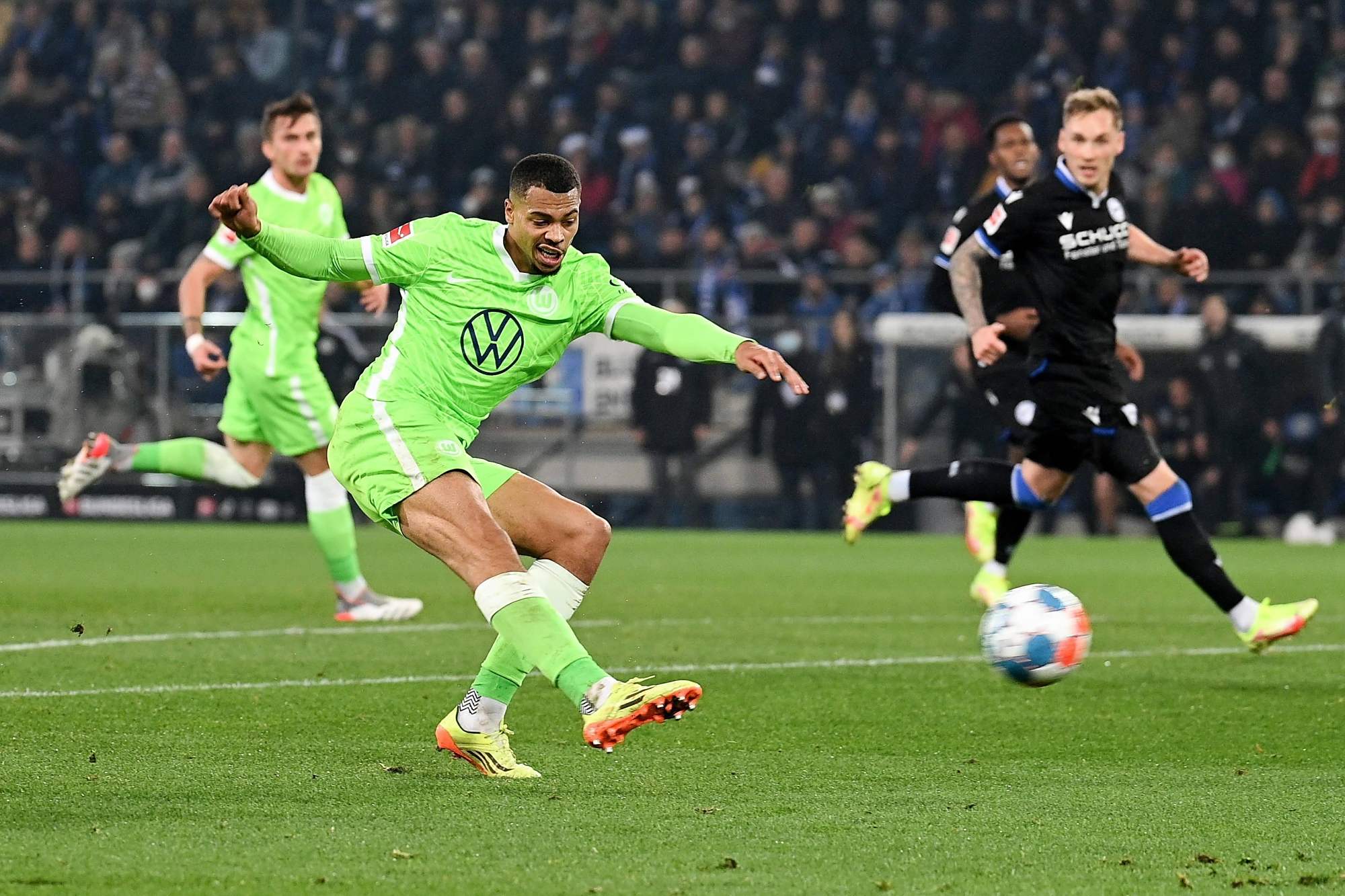 离和篮下终 离和篮下终